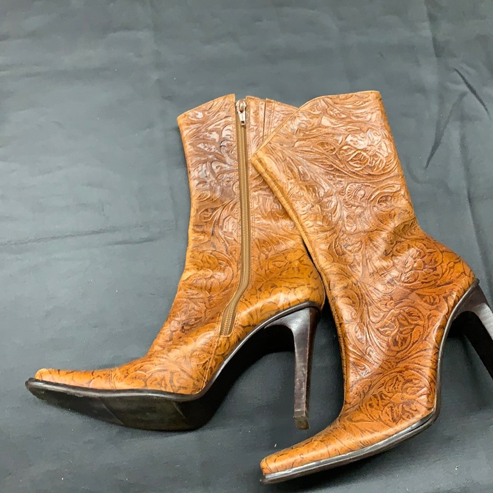 Cognac tooled leather Steve Madden Boots